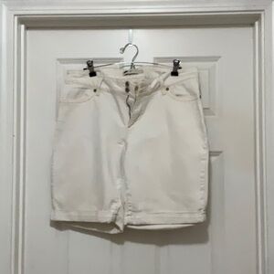Levi Cream Denim Shorts